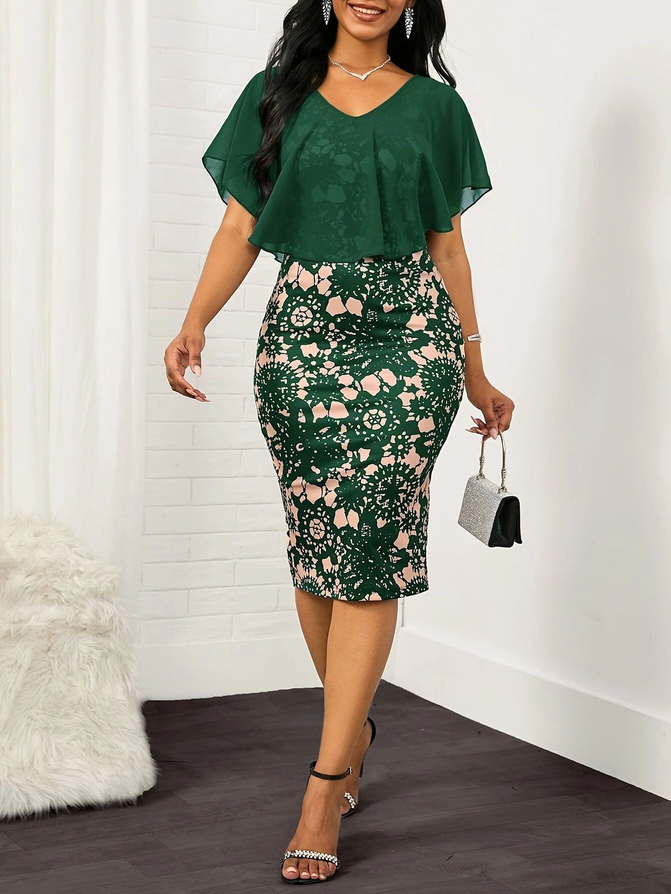 Floral Print V-Neck Chiffon Dress with Back Slit