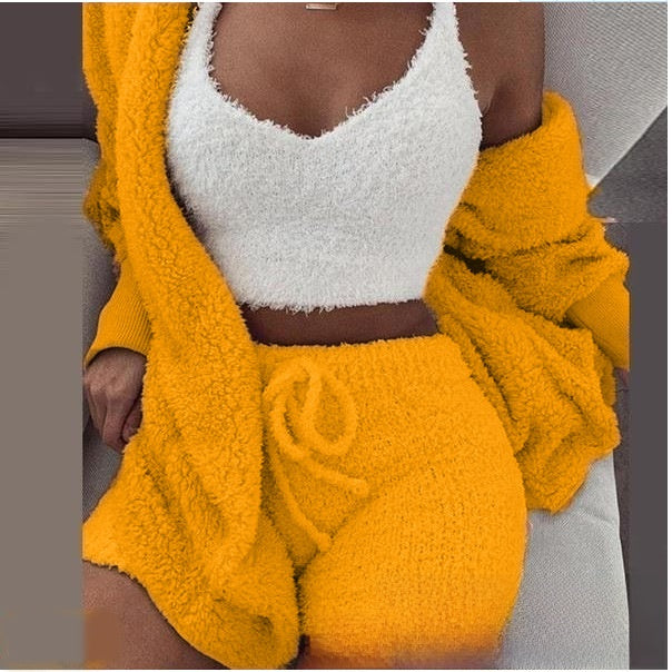 Women's Plush Home Wear 3-Piece Pajama Set