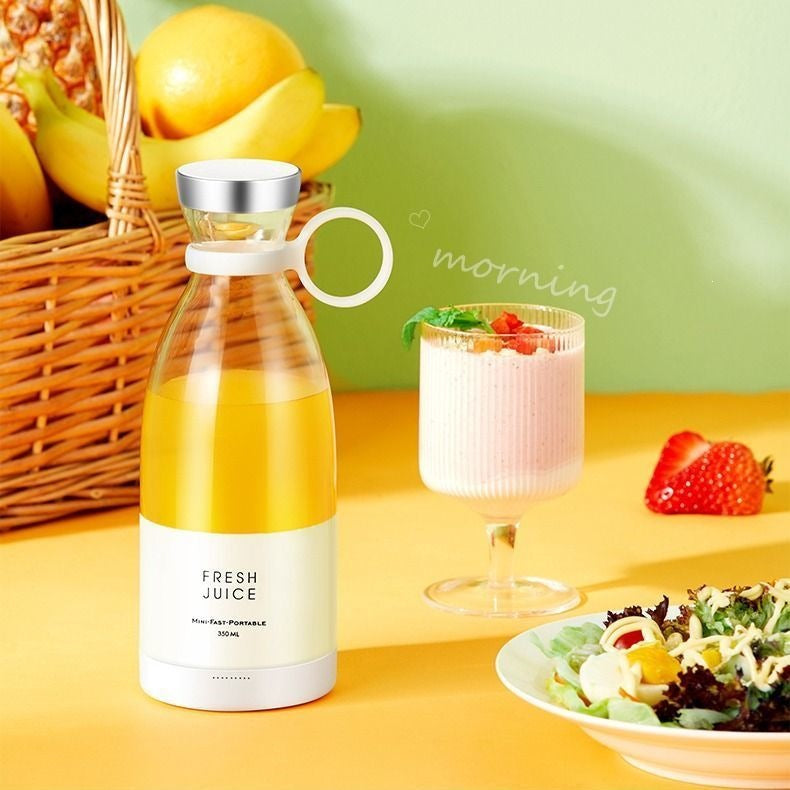 Portable Magnetic Charging Juicer Cup
